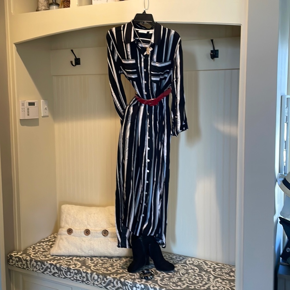 Black and white hi-low dress with red belt